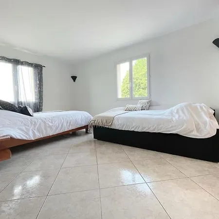 Villa Spacieuse Avec Piscine, Jacuzzi Port-Saint-Père