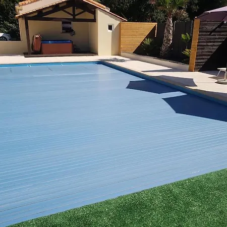 Willa Spacieuse Avec Piscine, Jacuzzi *