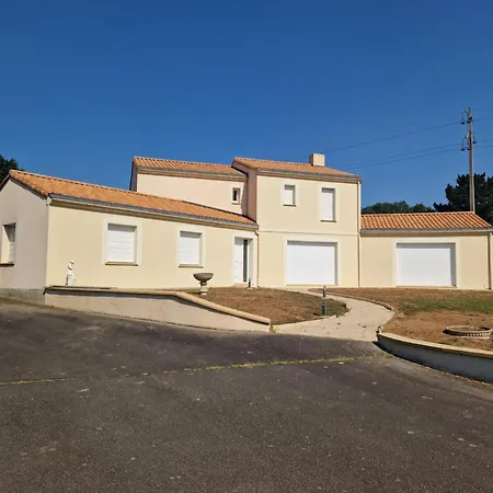 Spacieuse Avec Piscine, Jacuzzi Villa Port-Saint-Père