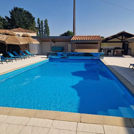 Spacieuse Avec Piscine, Jacuzzi Willa Port-Saint-Père