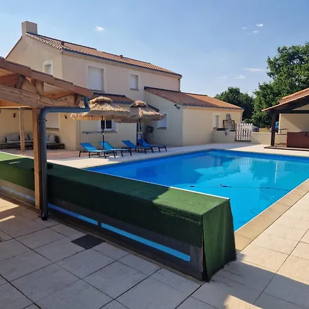 Spacieuse Avec Piscine, Jacuzzi * Port-Saint-Père