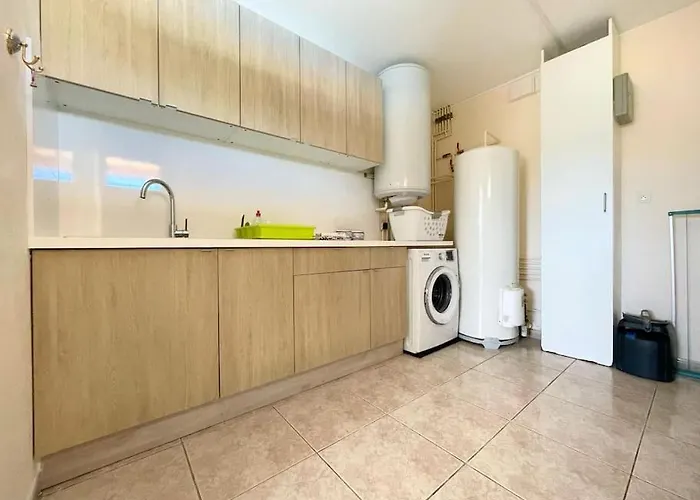 Spacieuse Avec Piscine, Jacuzzi