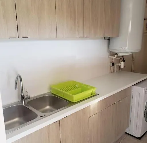 Spacieuse Avec Piscine, Jacuzzi Вилла Порт-Сен-Пьер