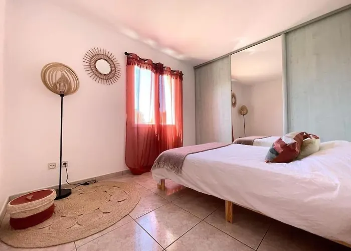 Spacieuse Avec Piscine, Jacuzzi Вилла *