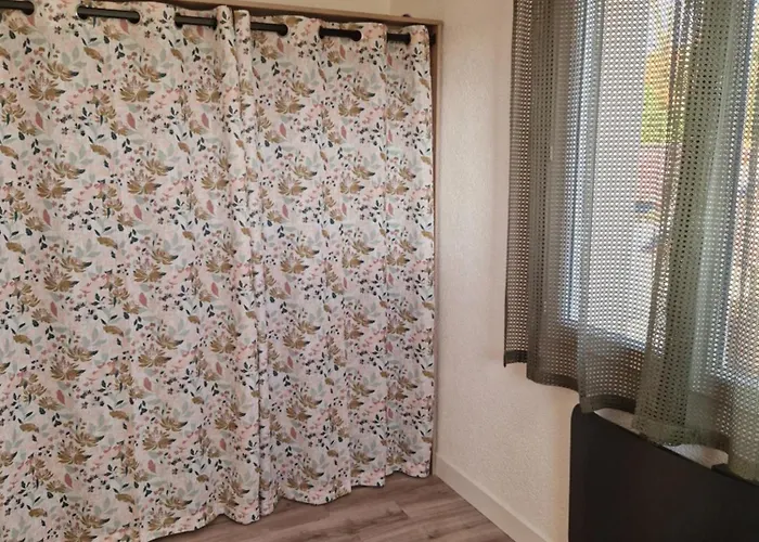 Spacieuse Avec Piscine, Jacuzzi Порт-Сен-Пьер